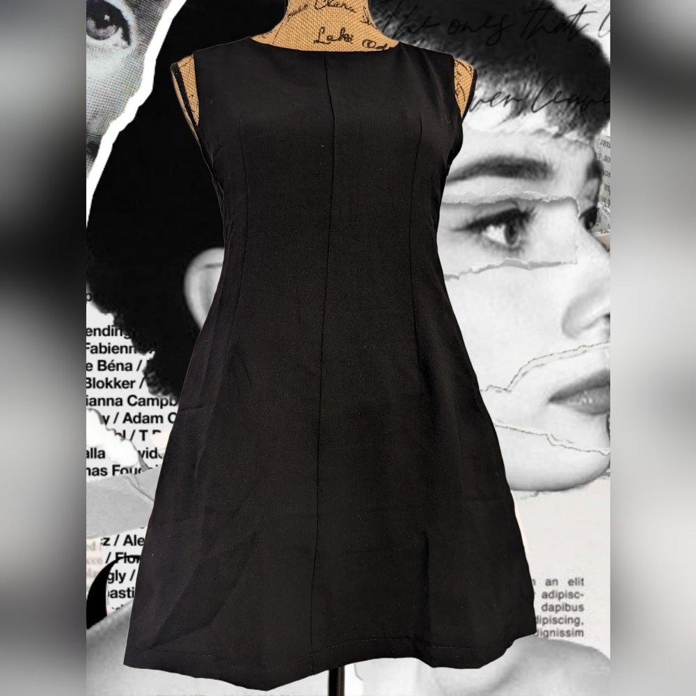Minimalist Elegant LBD (little black dress)